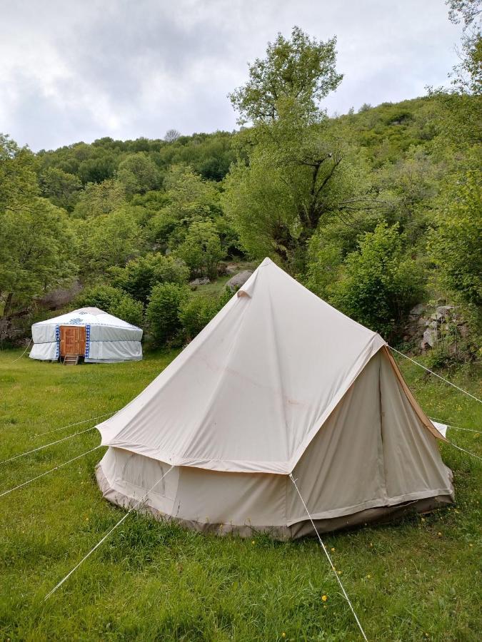Hotel Tente Style Tepee Confort à Latour-de-Carol Extérieur photo